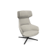 Gepolsterter&#x20;Lounge-Sessel&#x20;mit&#x20;vierbeinigem&#x20;Untergestell&#x20;aus&#x20;gl&#xE4;...